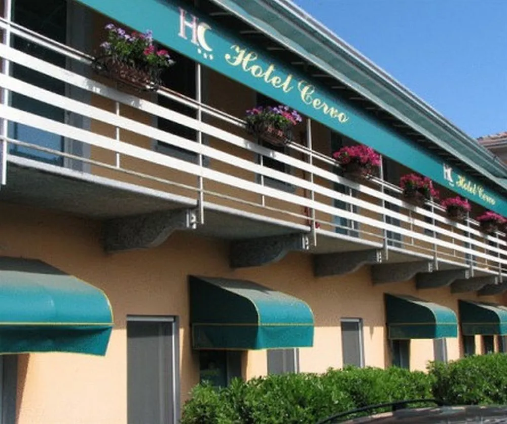 קאסה נואובה Hotel Ristorante Cervo Malpensa 3*, קאסה נואובה